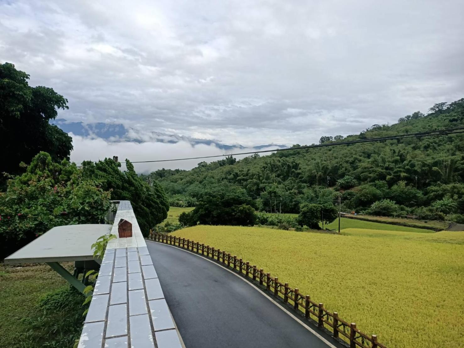 Hotel 十畝田山莊會館 Chishang Exterior foto